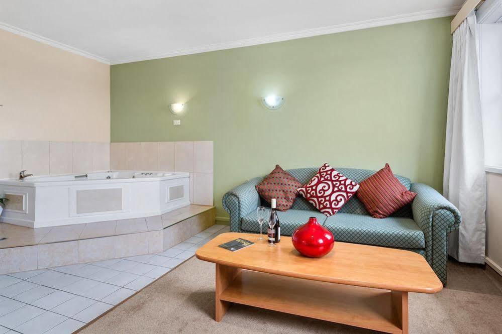 Coach House Launceston Hotel Exterior foto