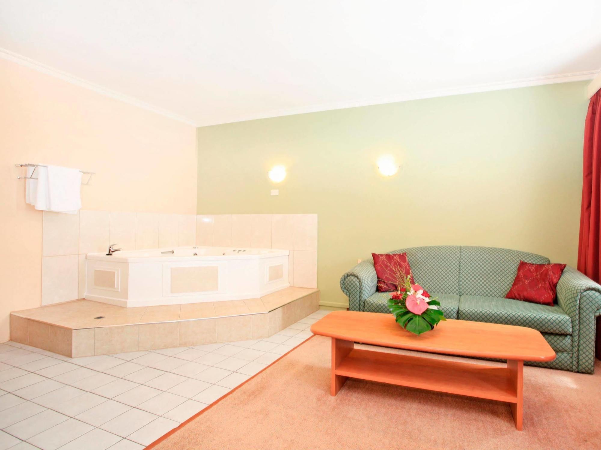 Coach House Launceston Hotel Exterior foto